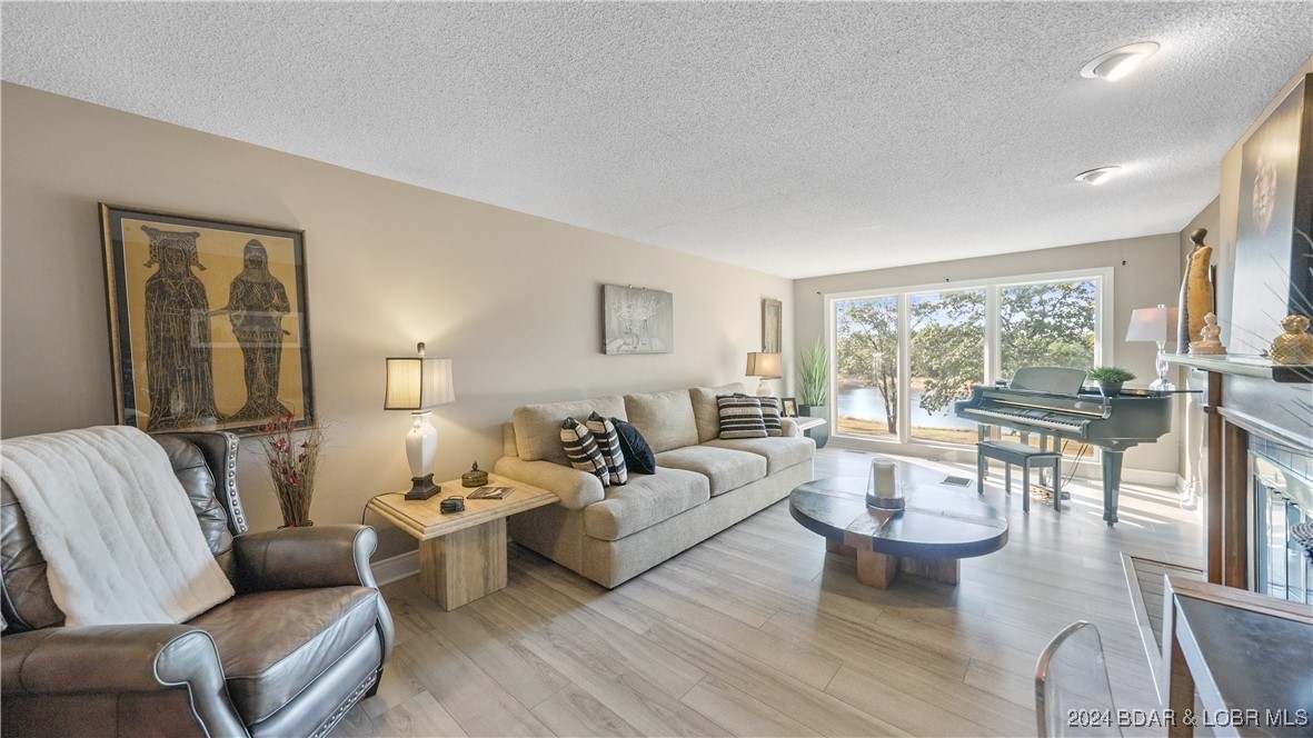 3 Willow Road