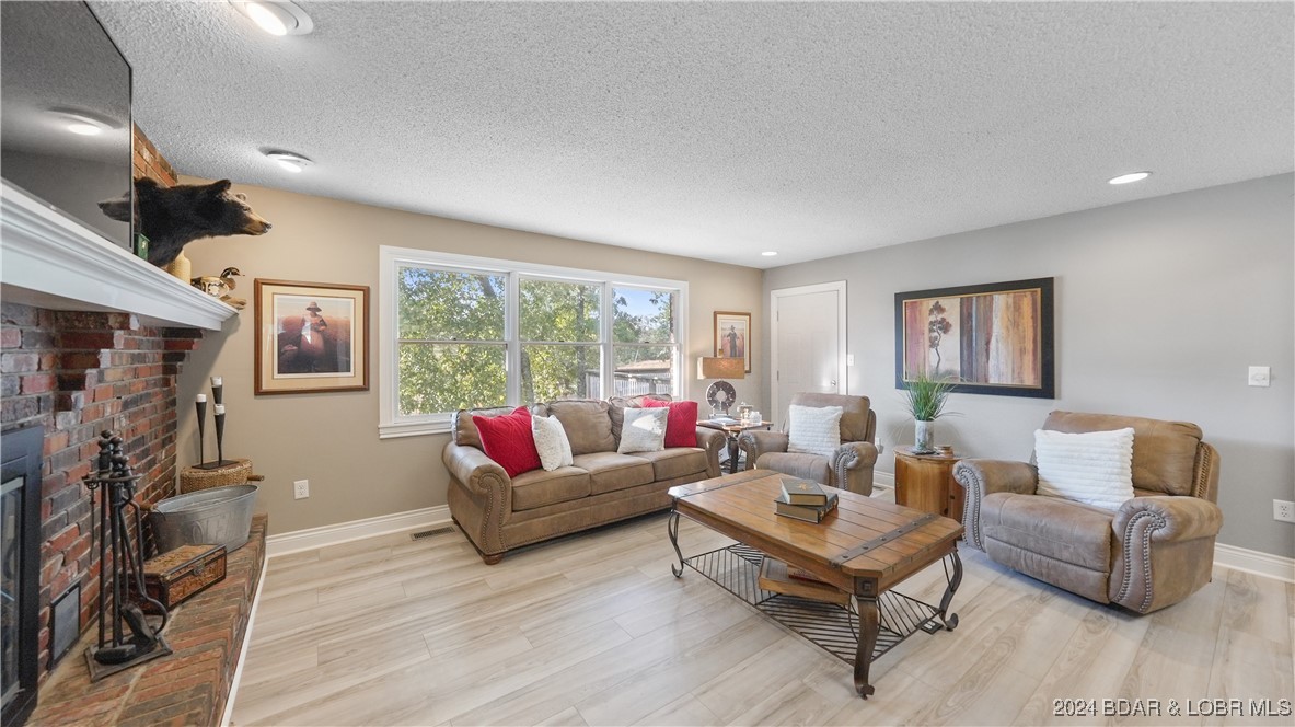 3 Willow Road