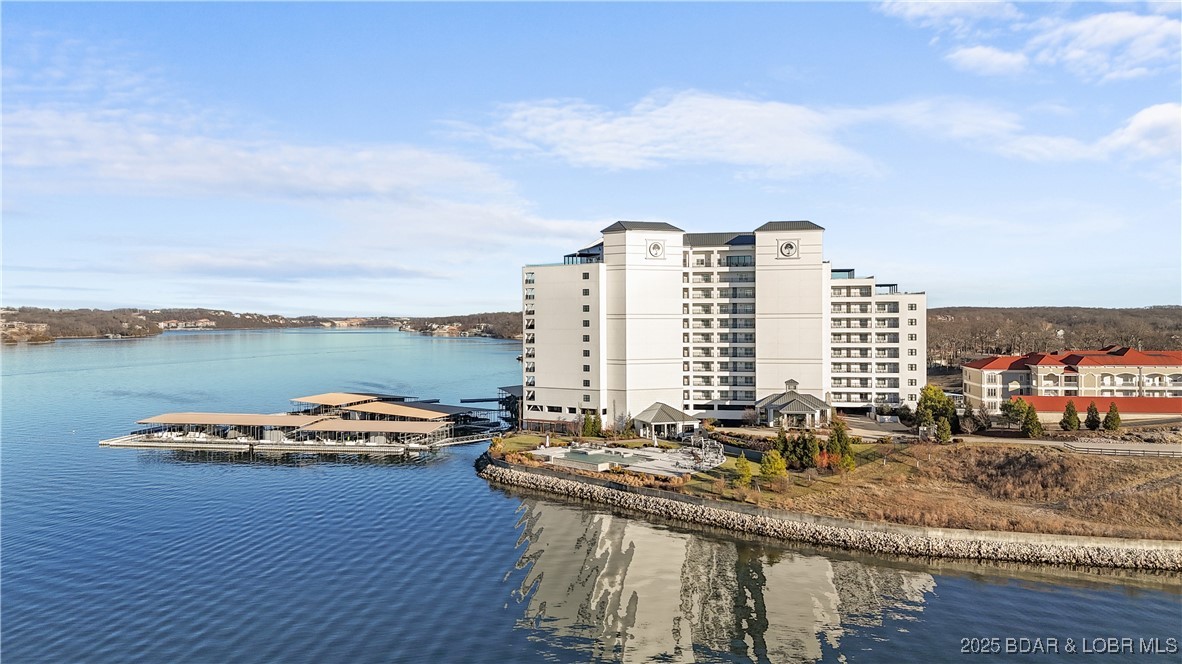 166 Captiva Drive 1E