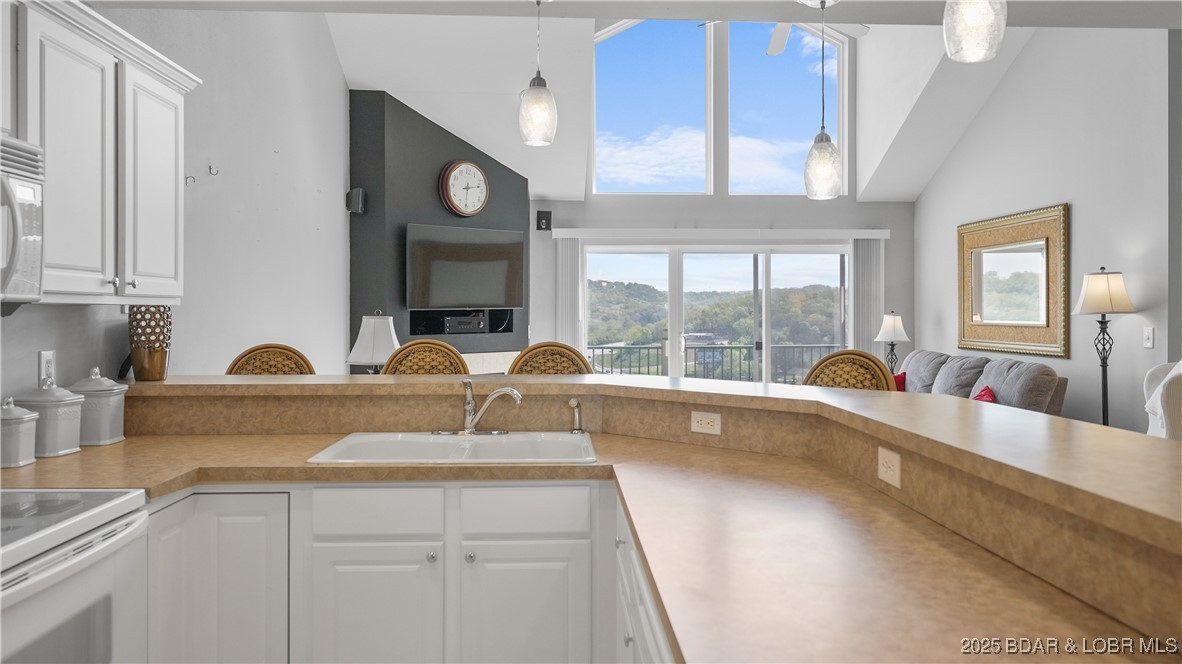 75 Cedar Heights Lane 4D