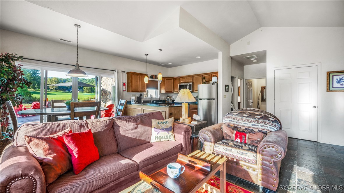 23 Cottage Park E Court 21 & 22