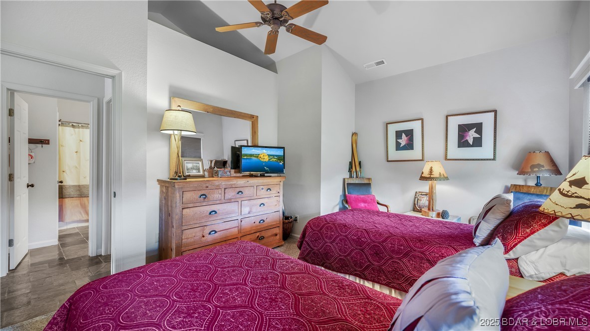 23 Cottage Park E Court 21