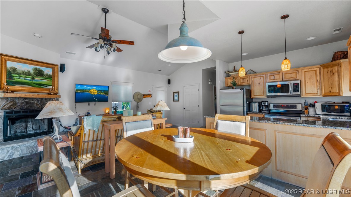 23 Cottage Park E Court 22