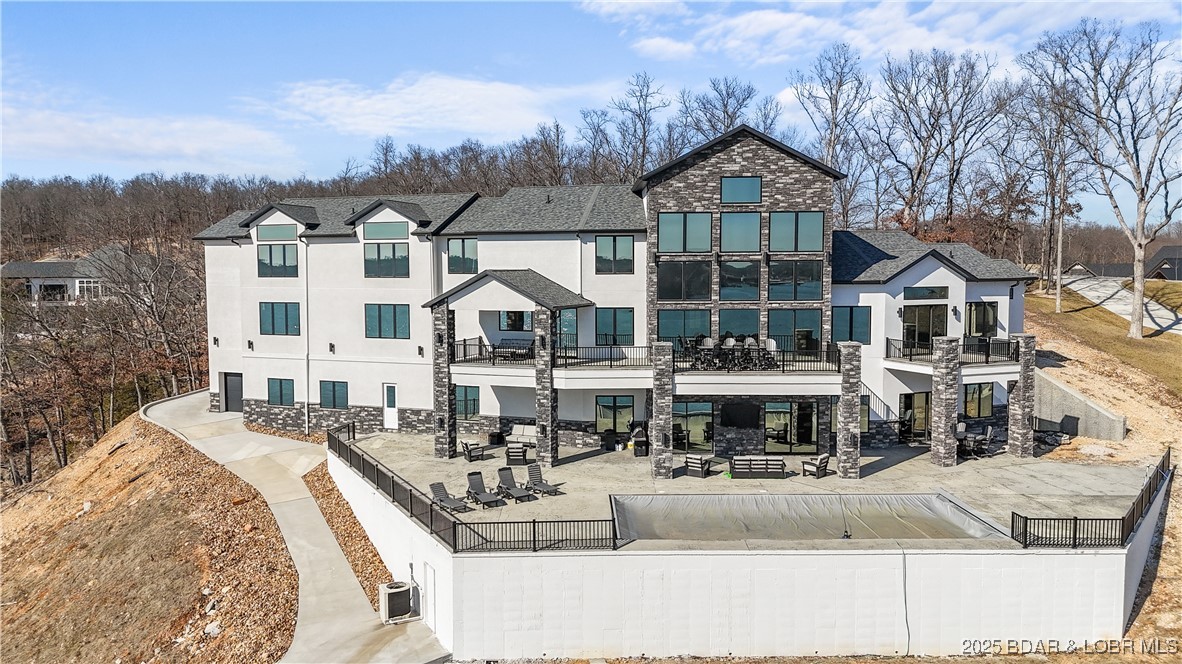 147 Forest Trace
