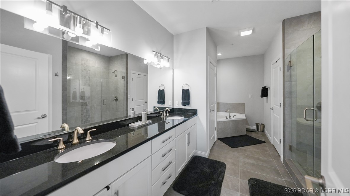 166 Captiva Drive 1E