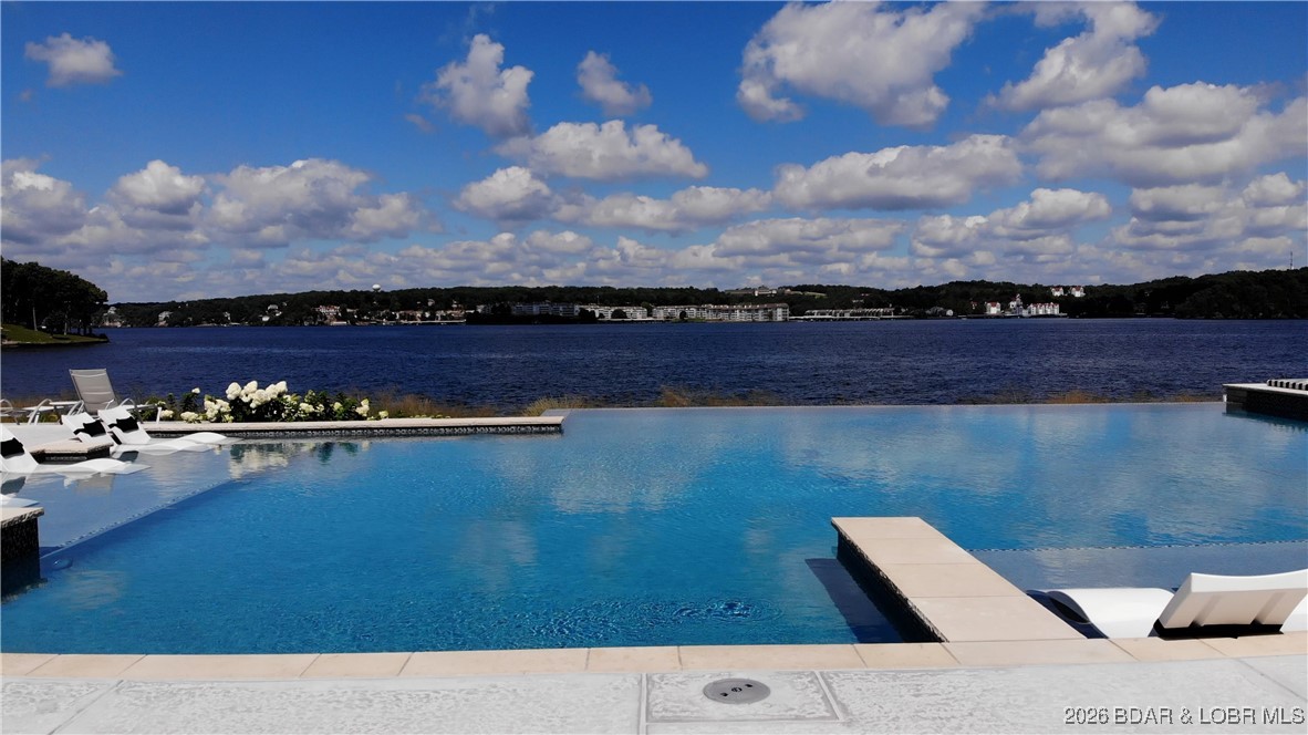 166 Captiva Drive 1E