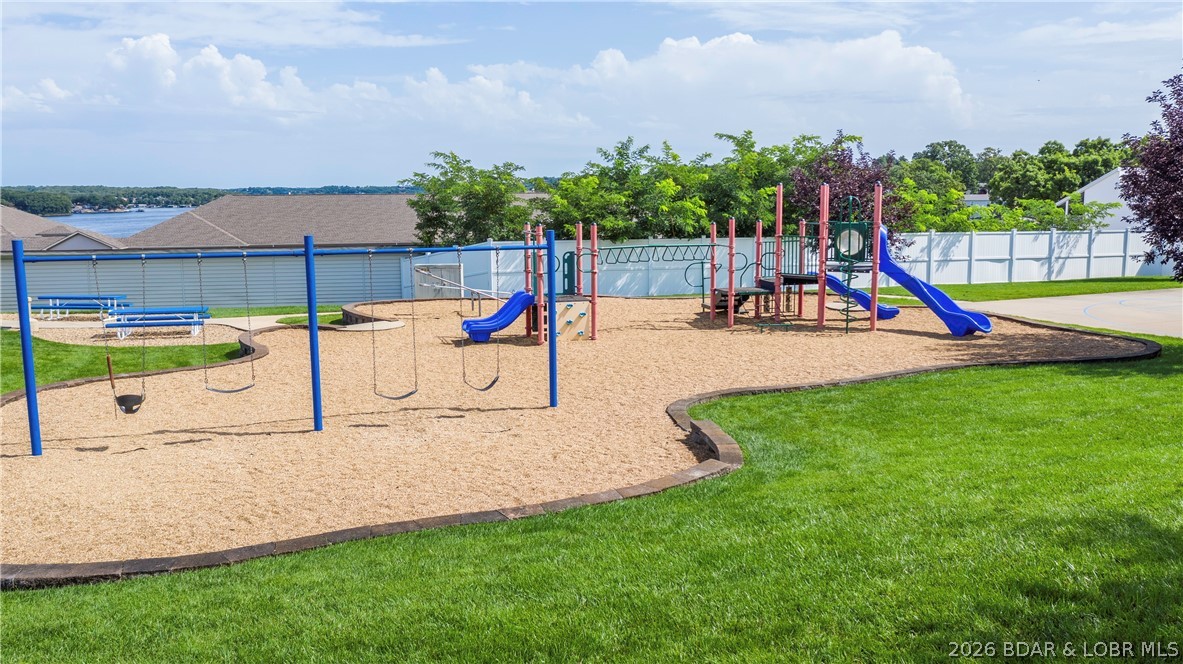 1205 Lands End Parkway 536