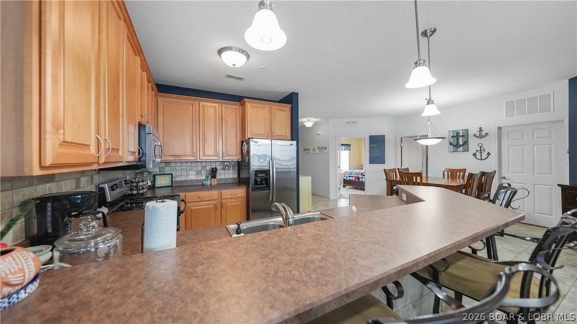 1210 Lands End Parkway 314