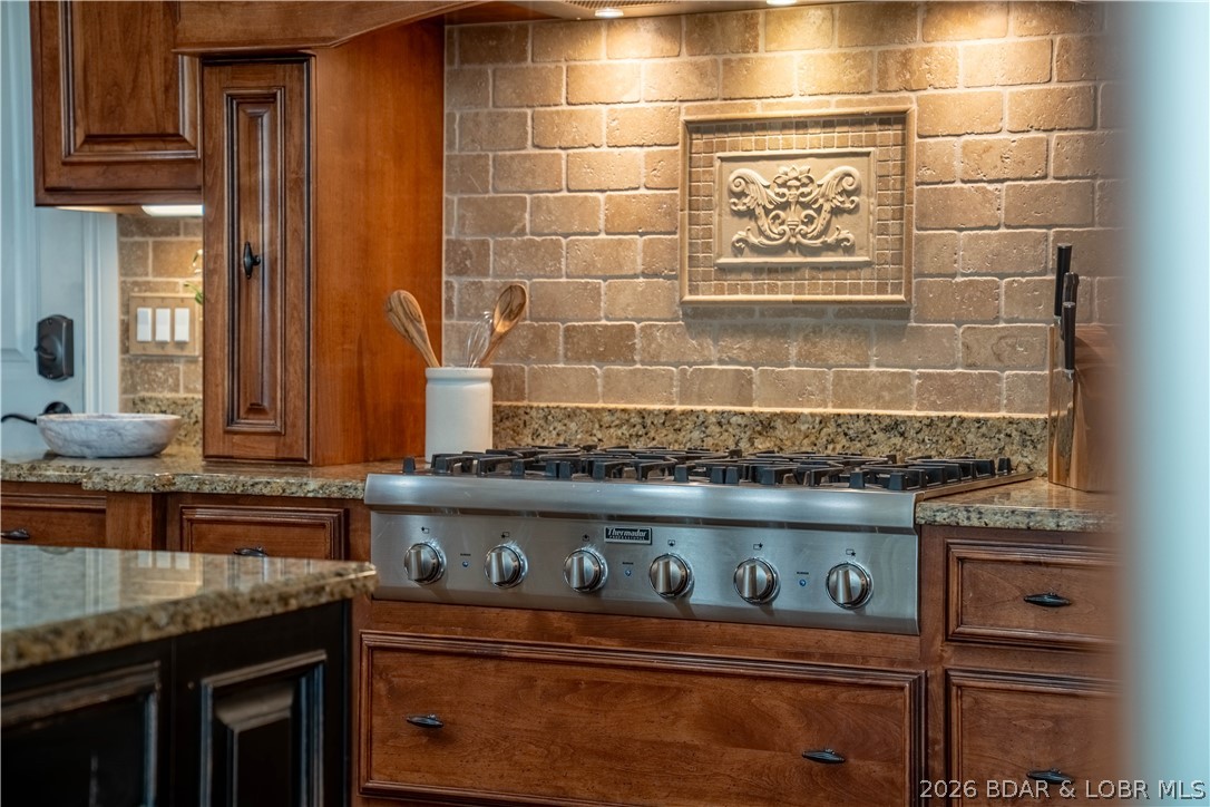 1040 Brookhaven Lane