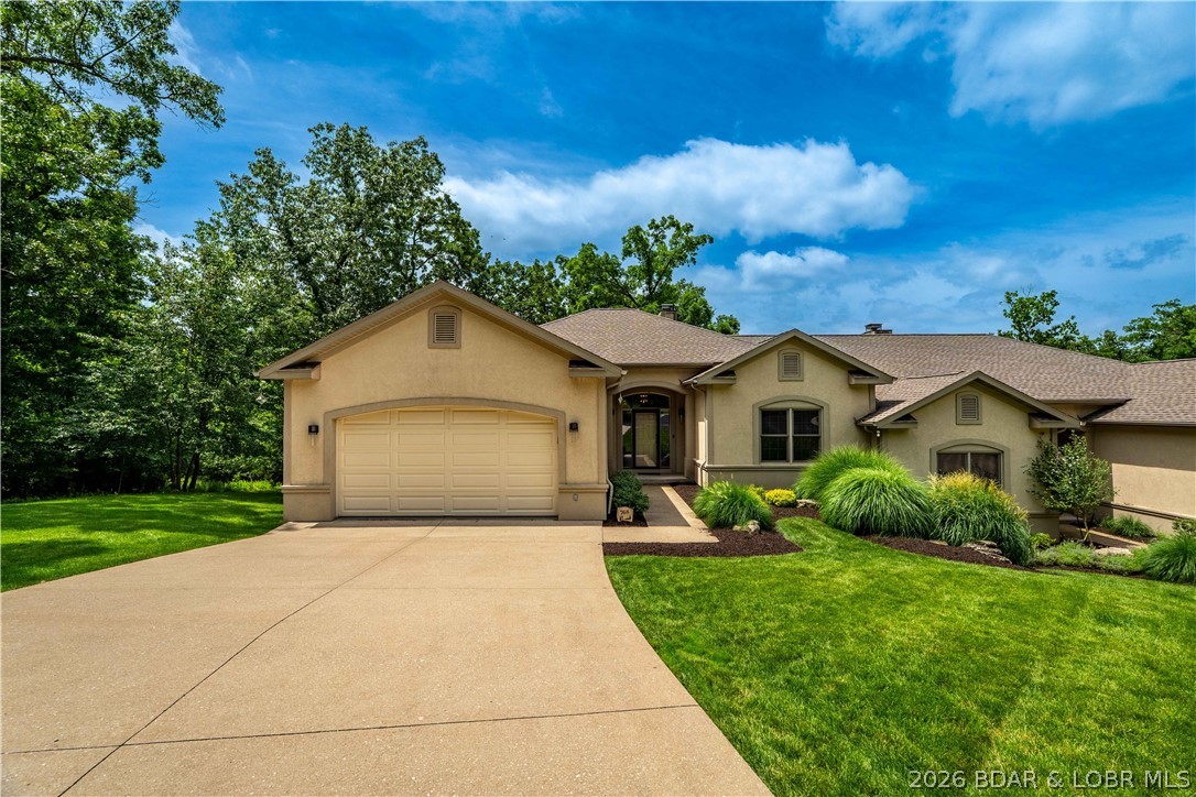 768 Resplander Way