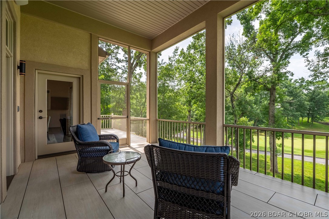 768 Resplander Way