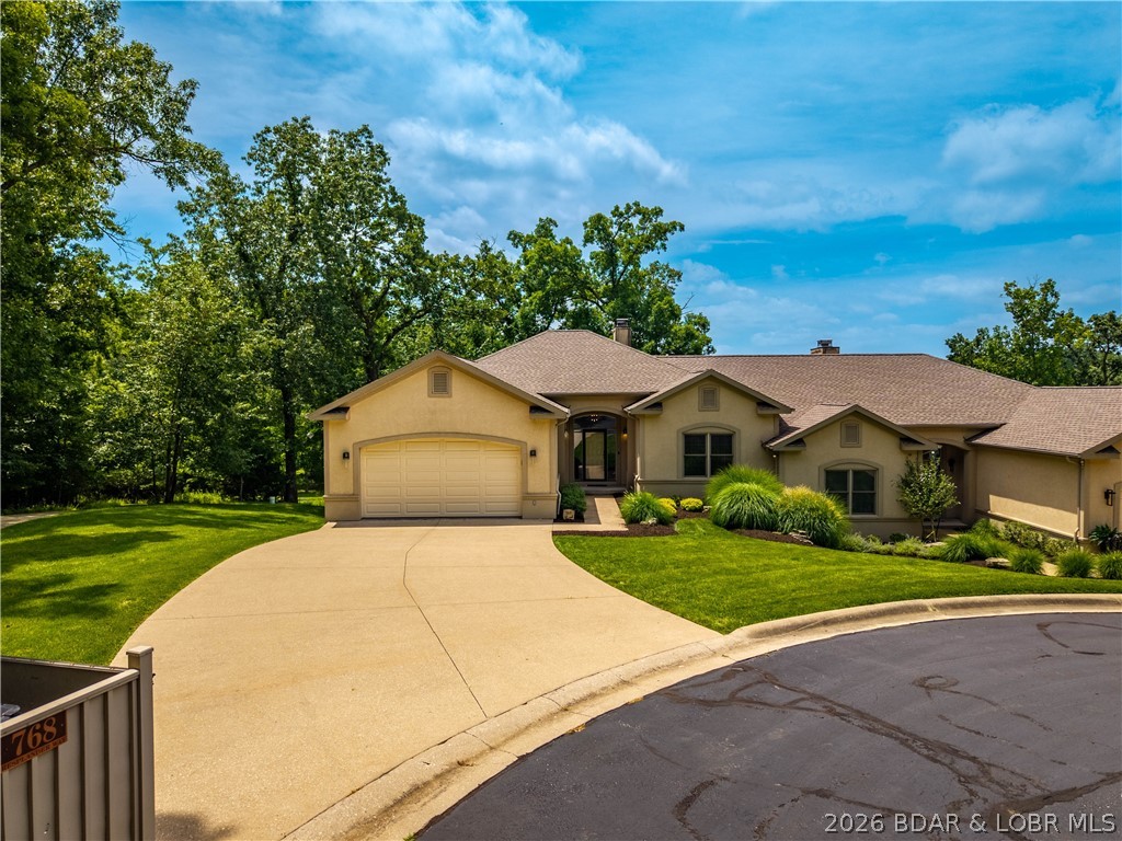 768 Resplander Way