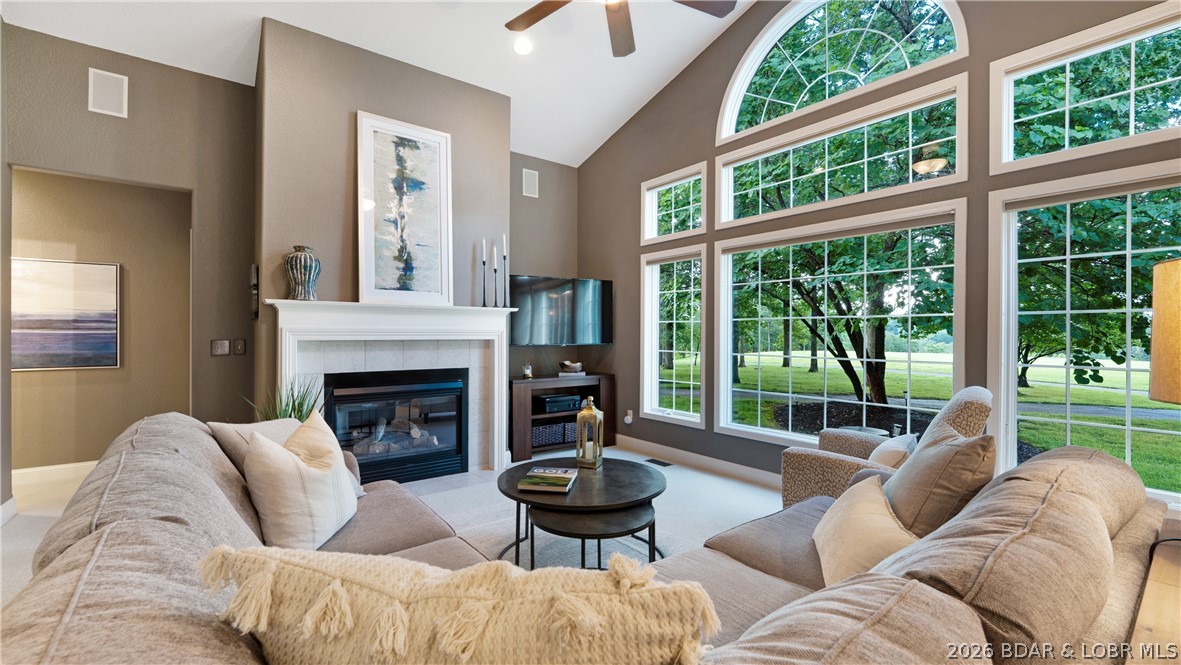 12 Southshore Place