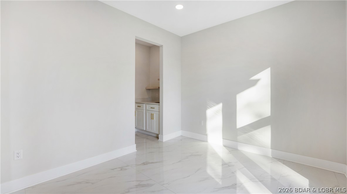 1521 Via Appia Drive