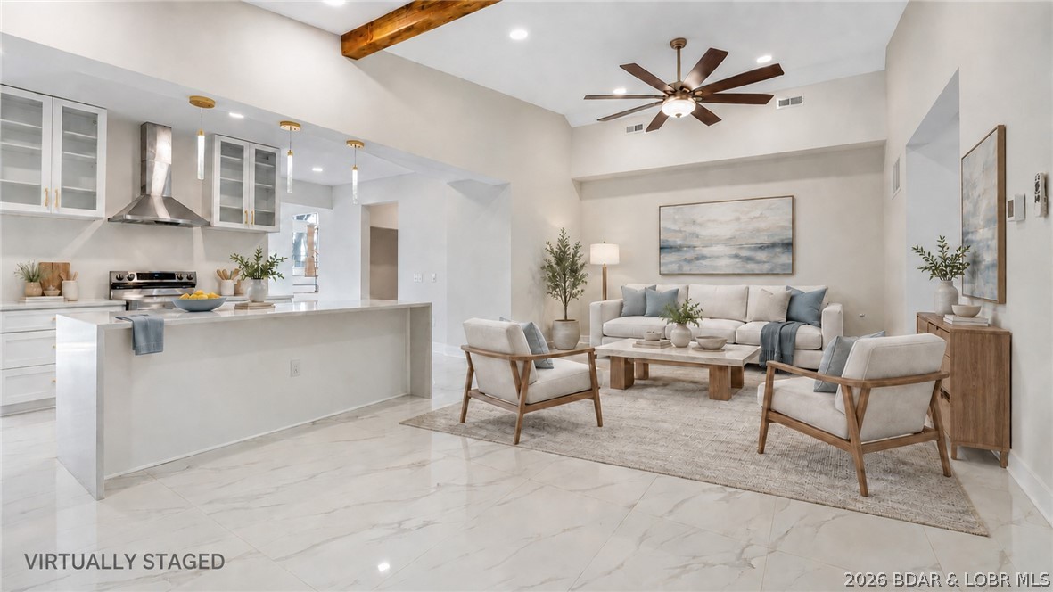 1521 Via Appia Drive
