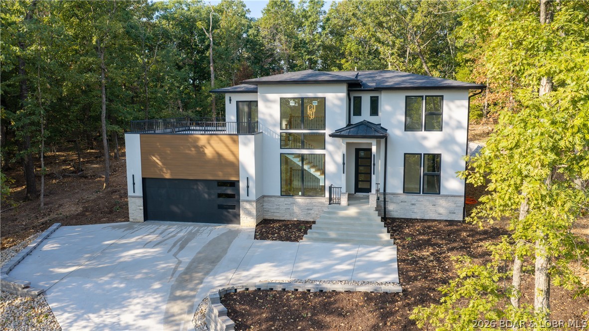 1521 Via Appia Drive