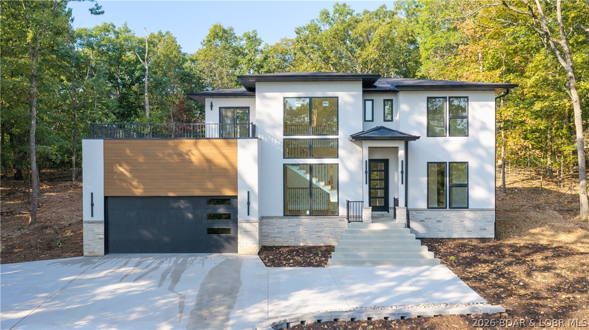 1521 Via Appia Drive