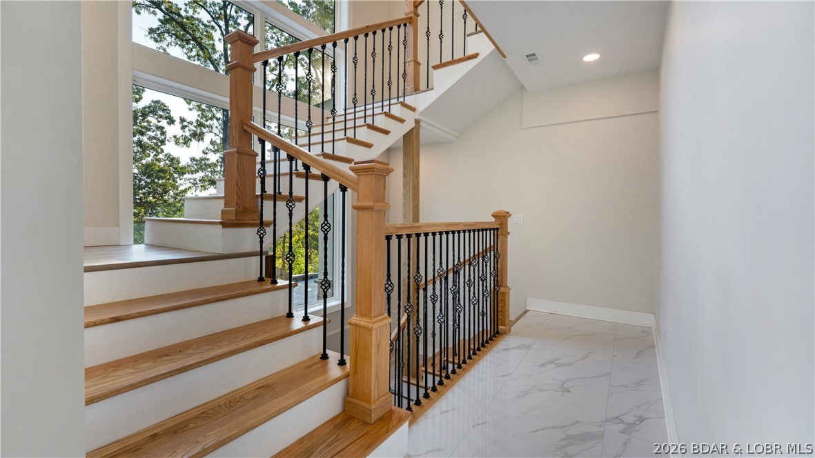 1521 Via Appia Drive