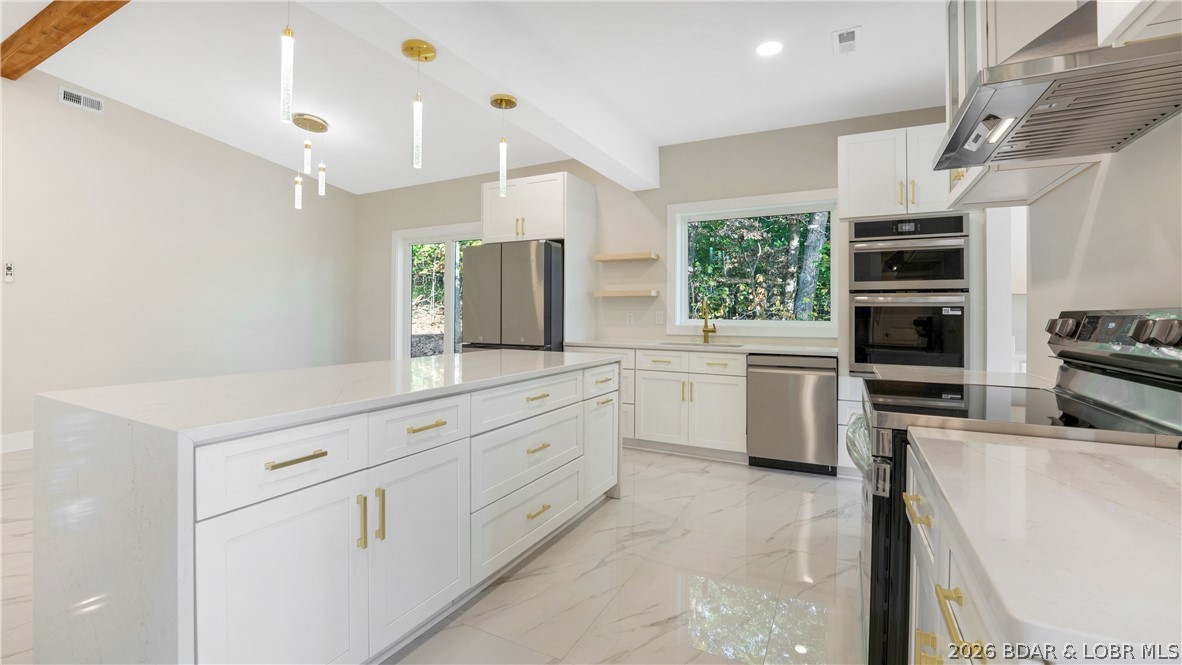1521 Via Appia Drive