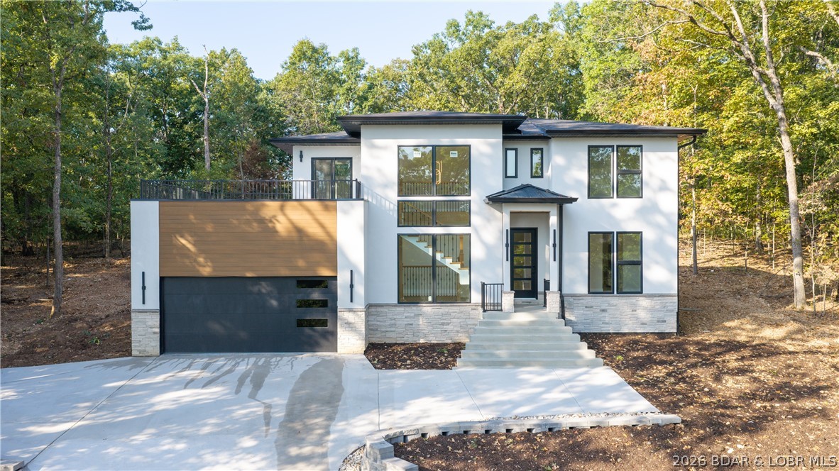 1521 Via Appia Drive
