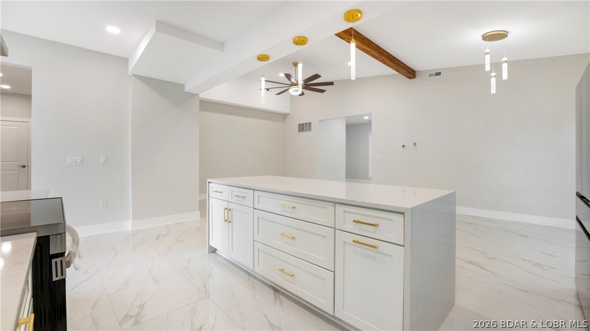 1521 Via Appia Drive