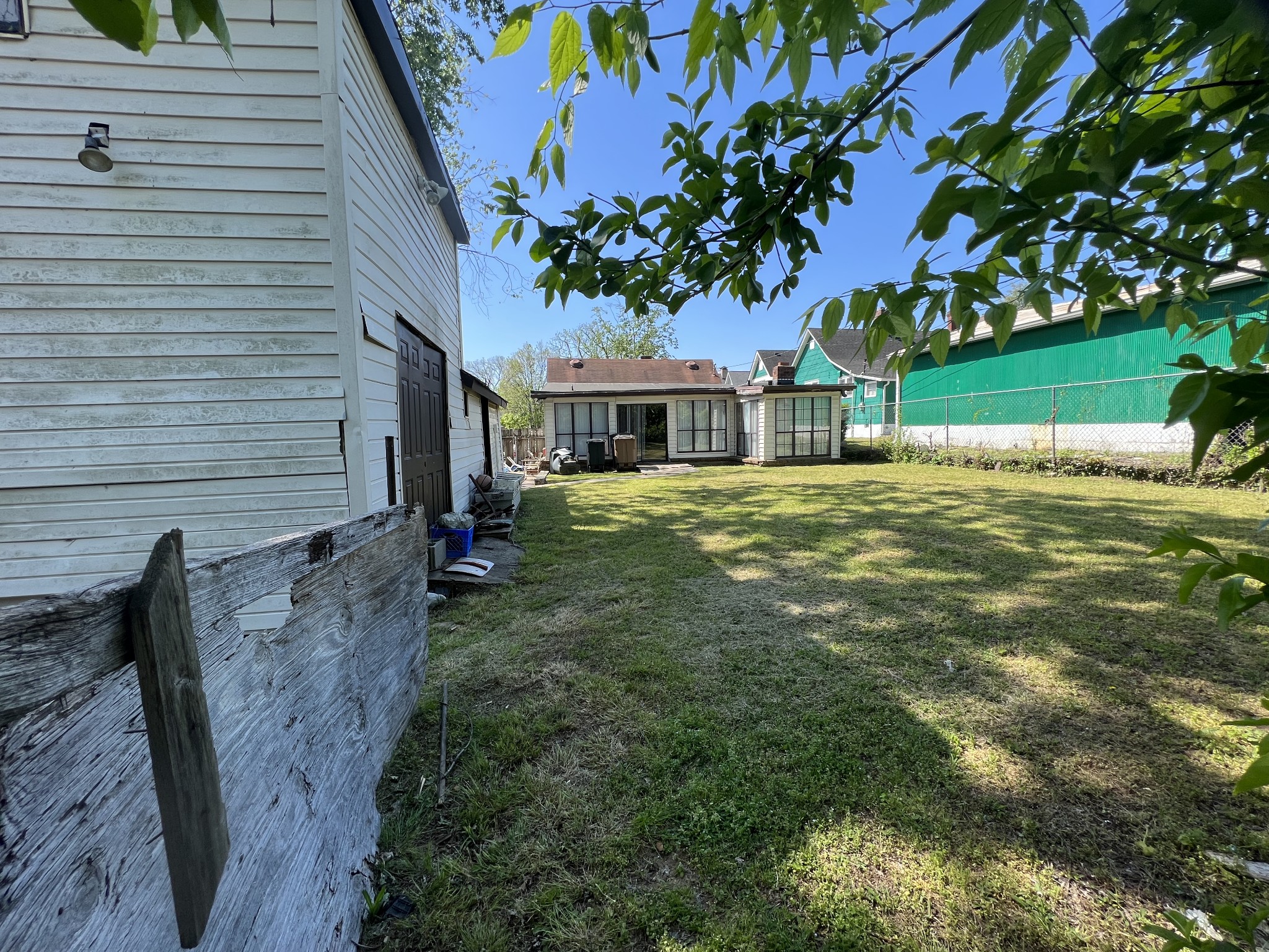 908 Gilmore Ave