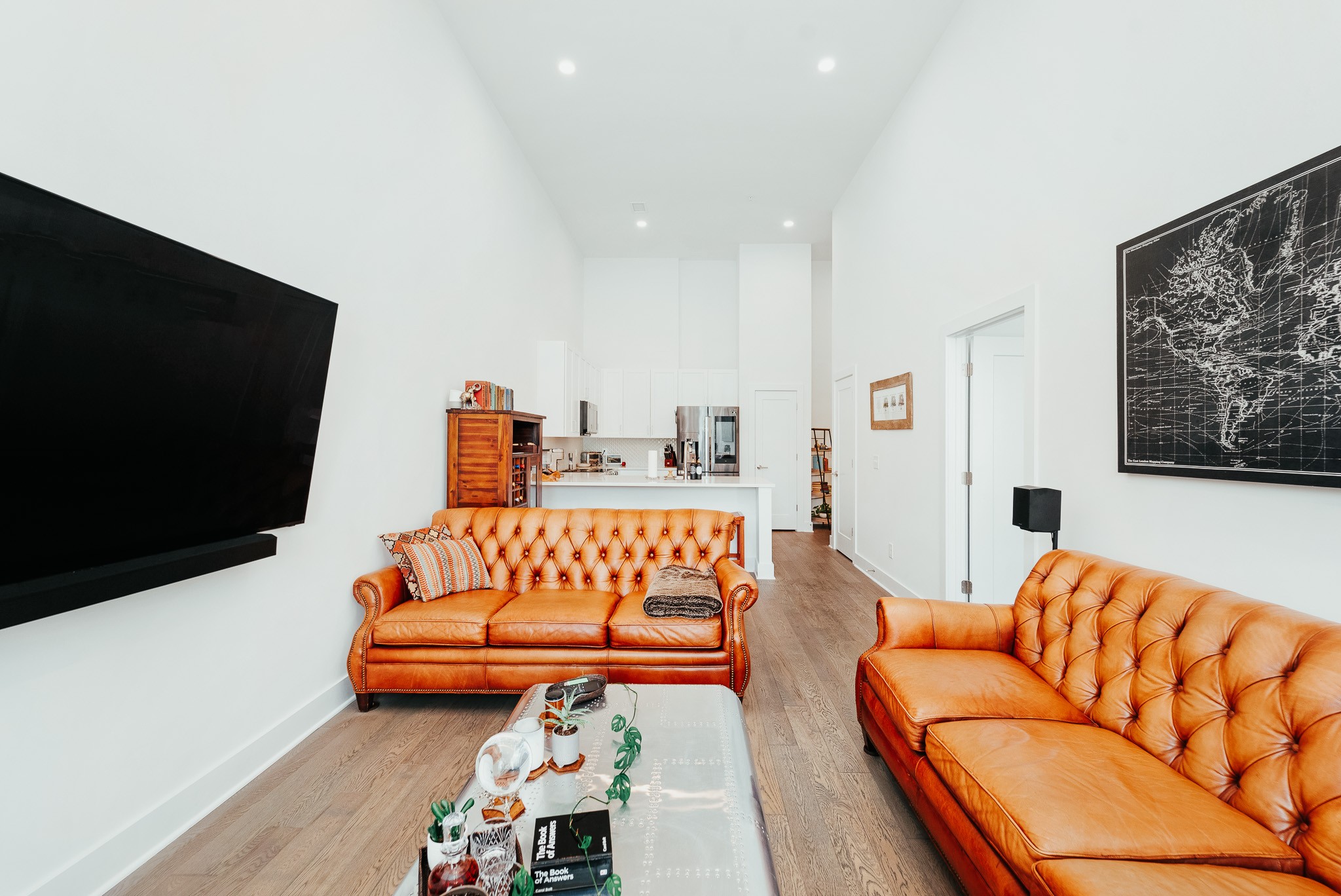 1041 E Trinity Ln Unit: 115