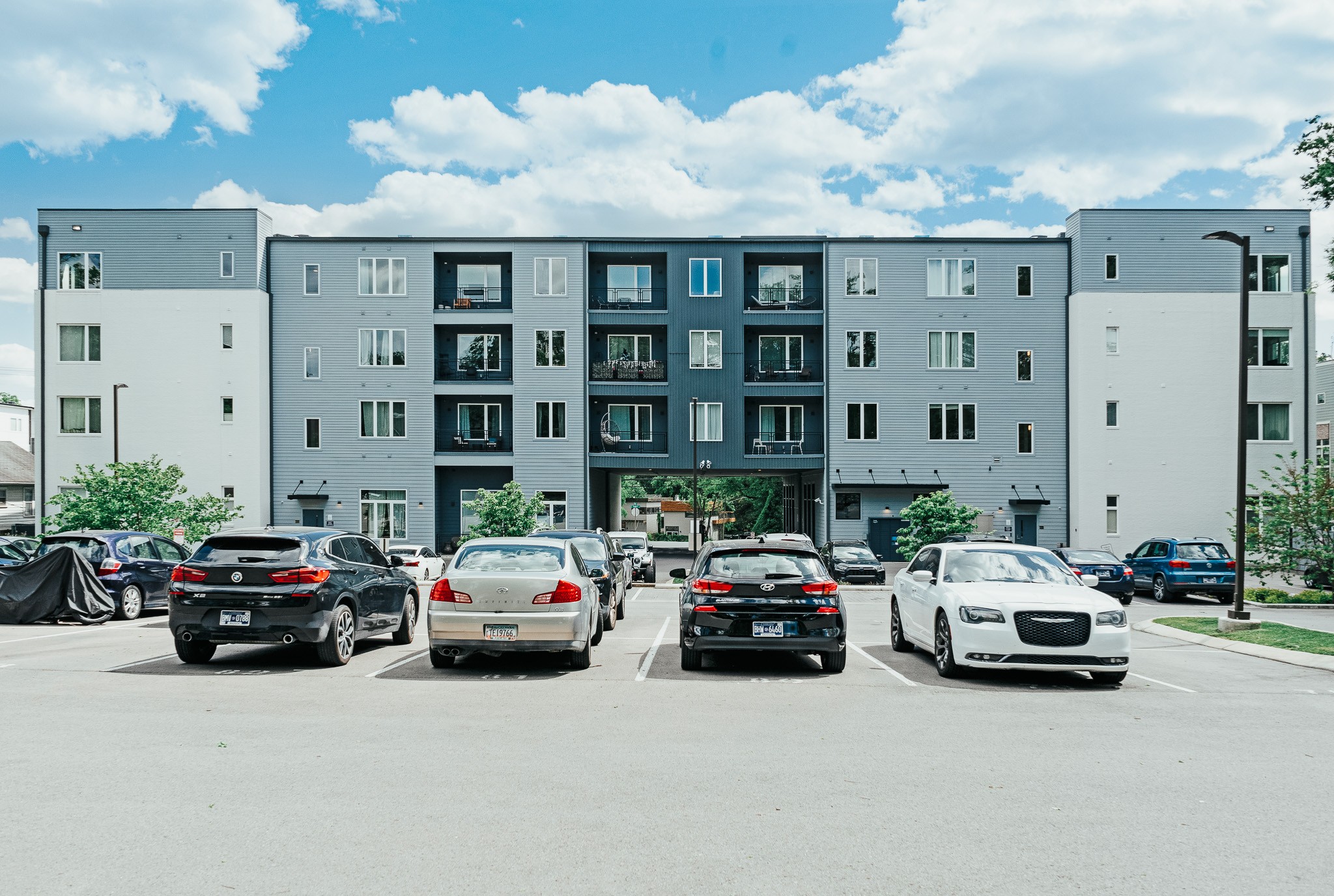 1041 E Trinity Ln Unit: 115