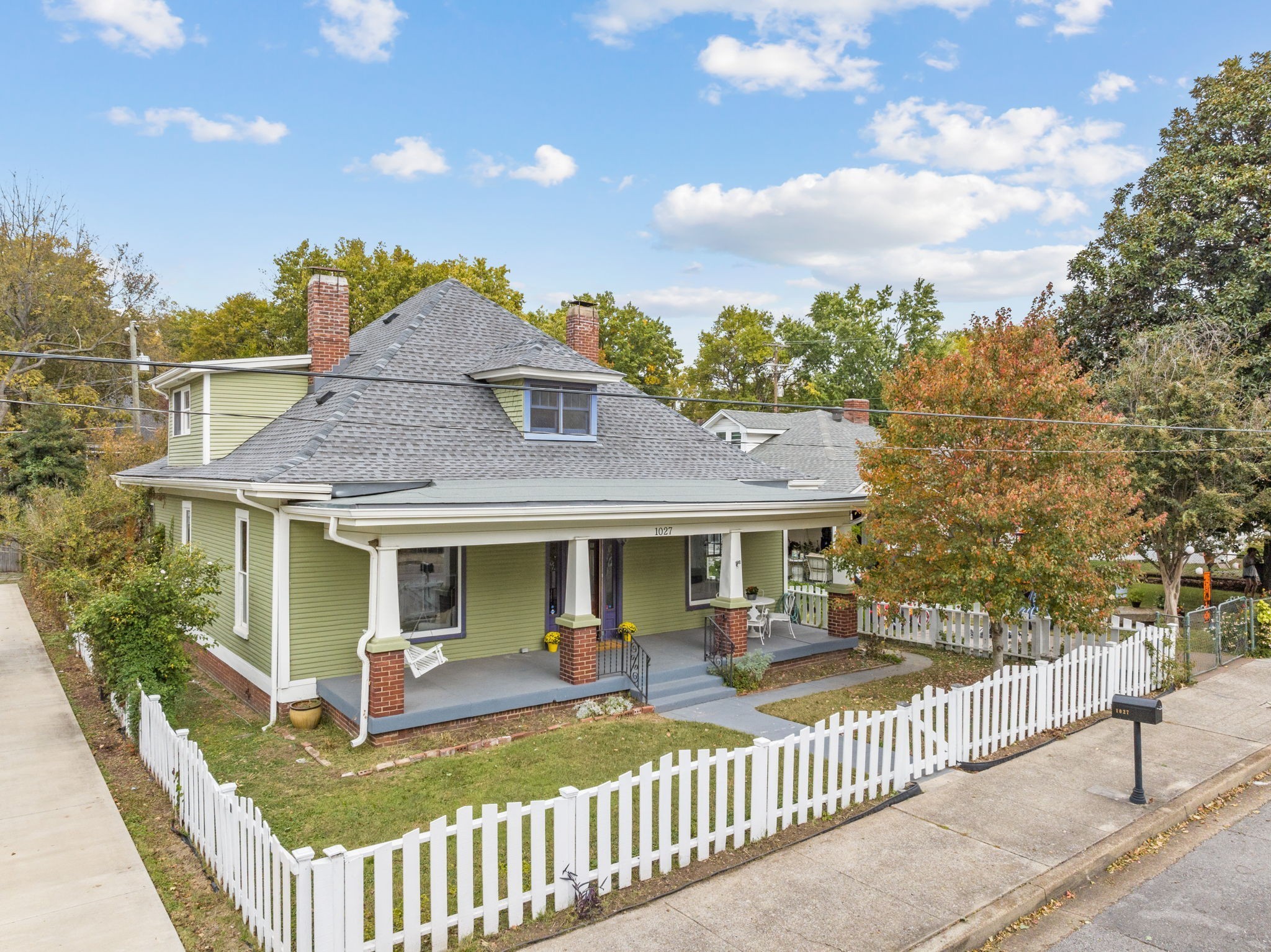 1027 Chicamauga Ave