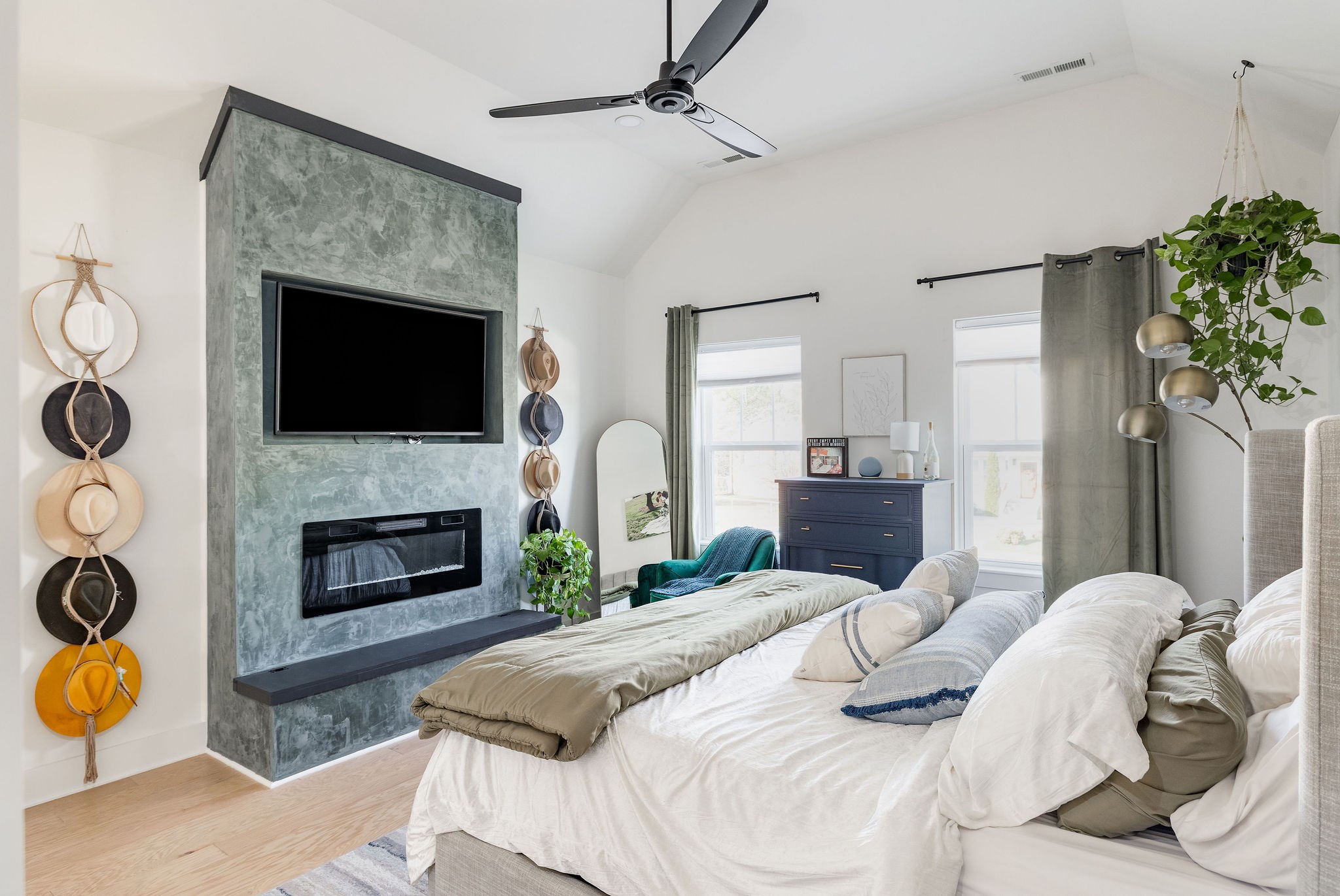 1210 Keller Ave Unit: B