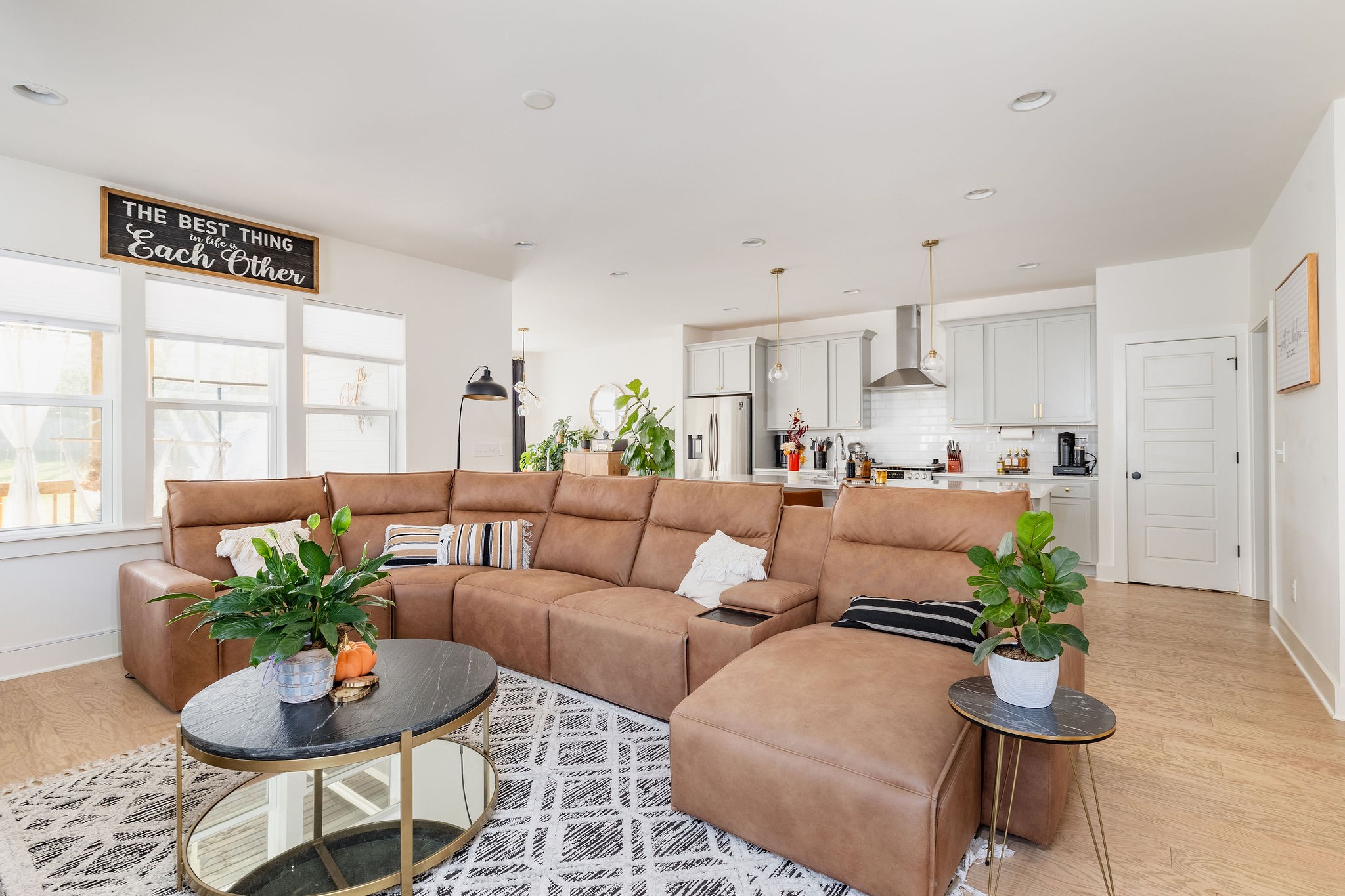 1210 Keller Ave Unit: B