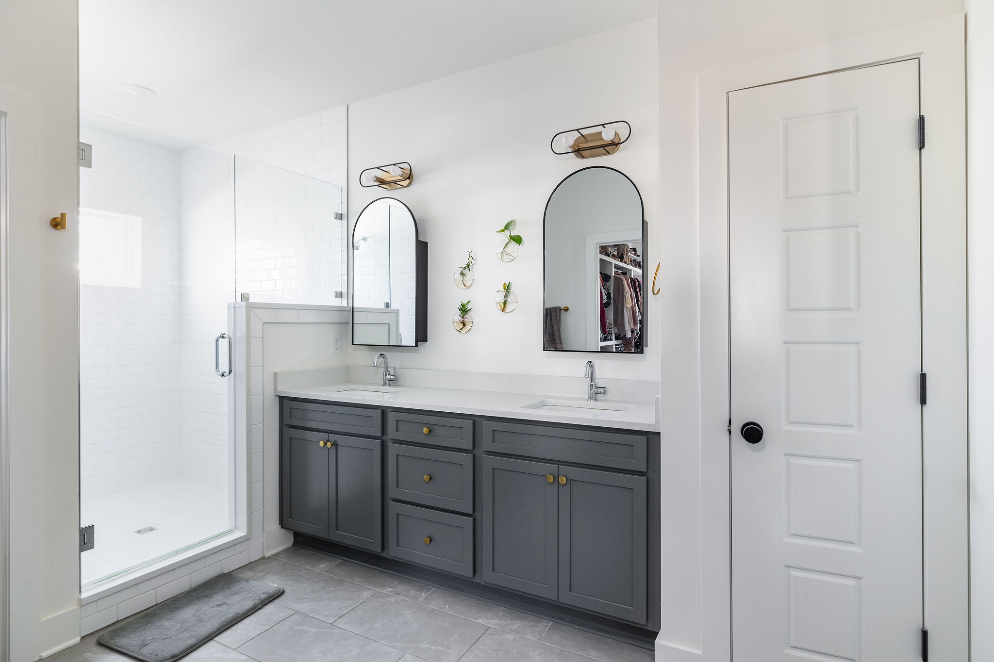 1210 Keller Ave Unit: B