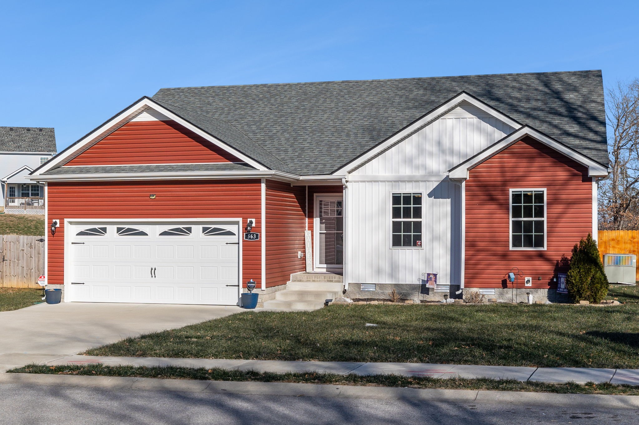 563 Woodtrace Dr