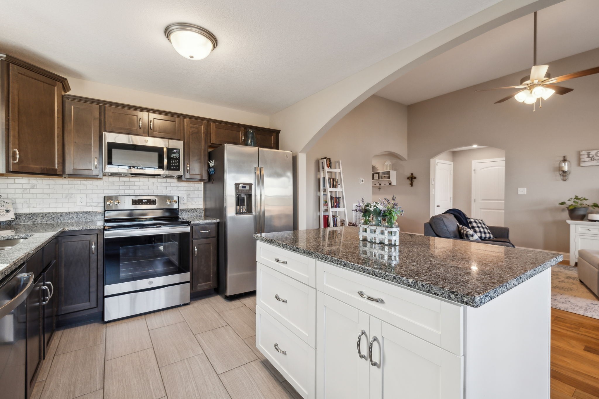 563 Woodtrace Dr