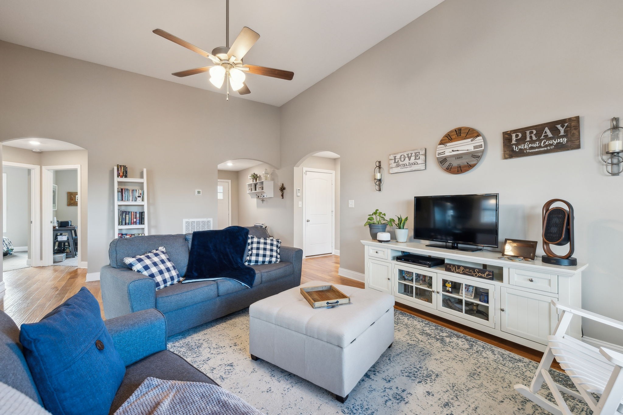 563 Woodtrace Dr