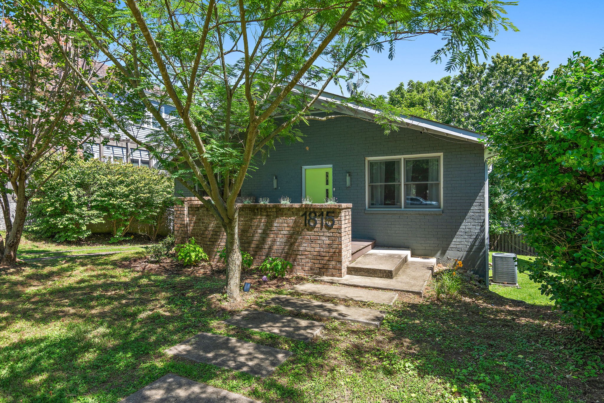 1815 Forest Ave