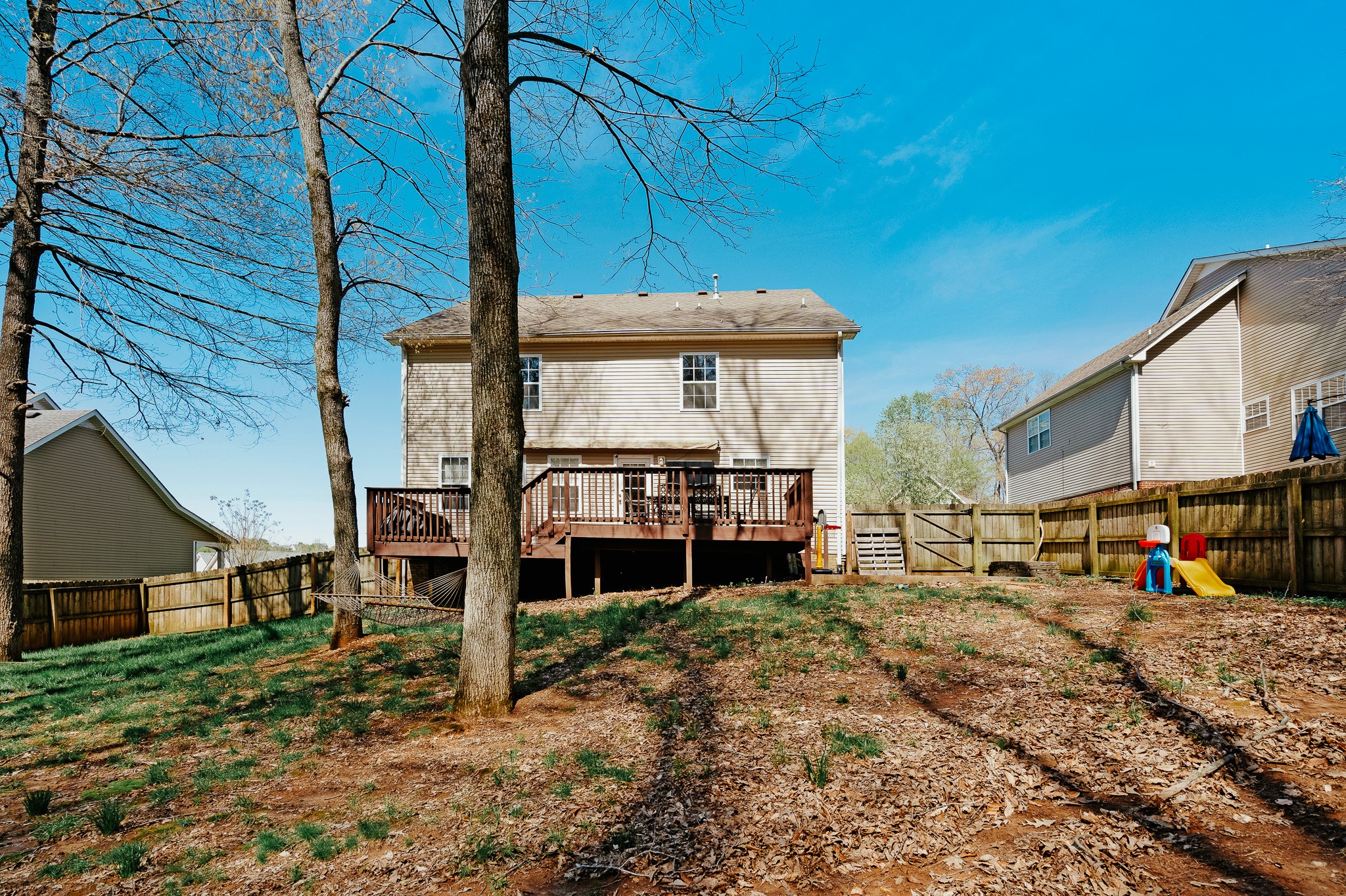 570 Winding Bluff Way