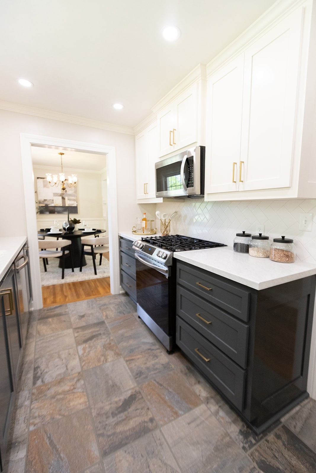329 Wimpole Dr