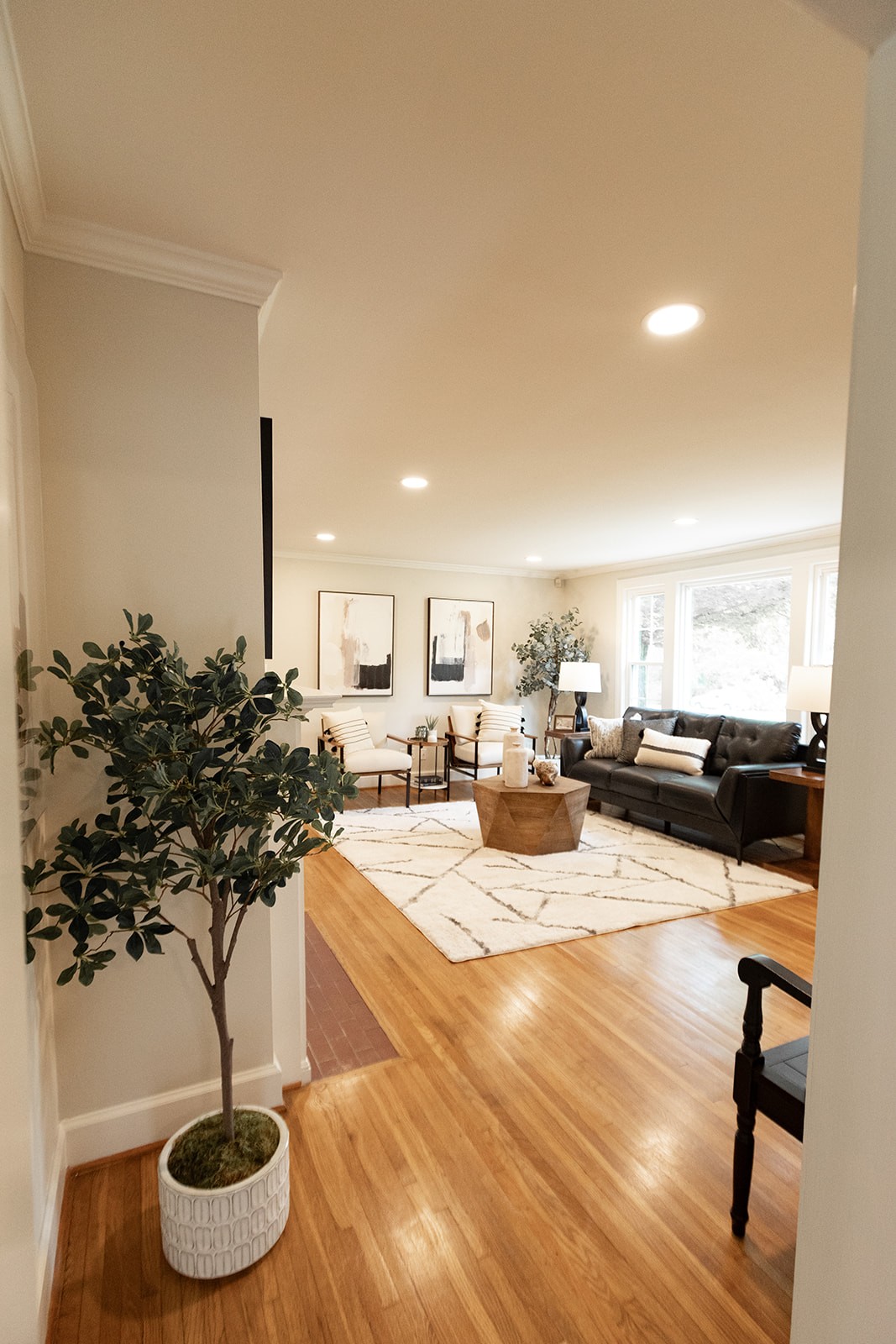 329 Wimpole Dr