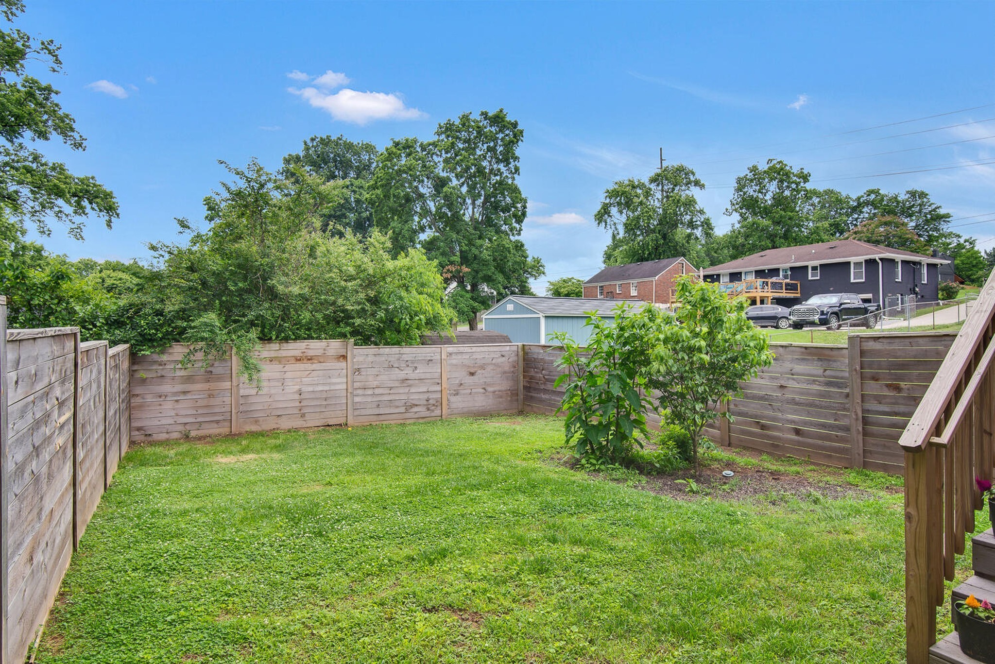 1512A Shelton Ave