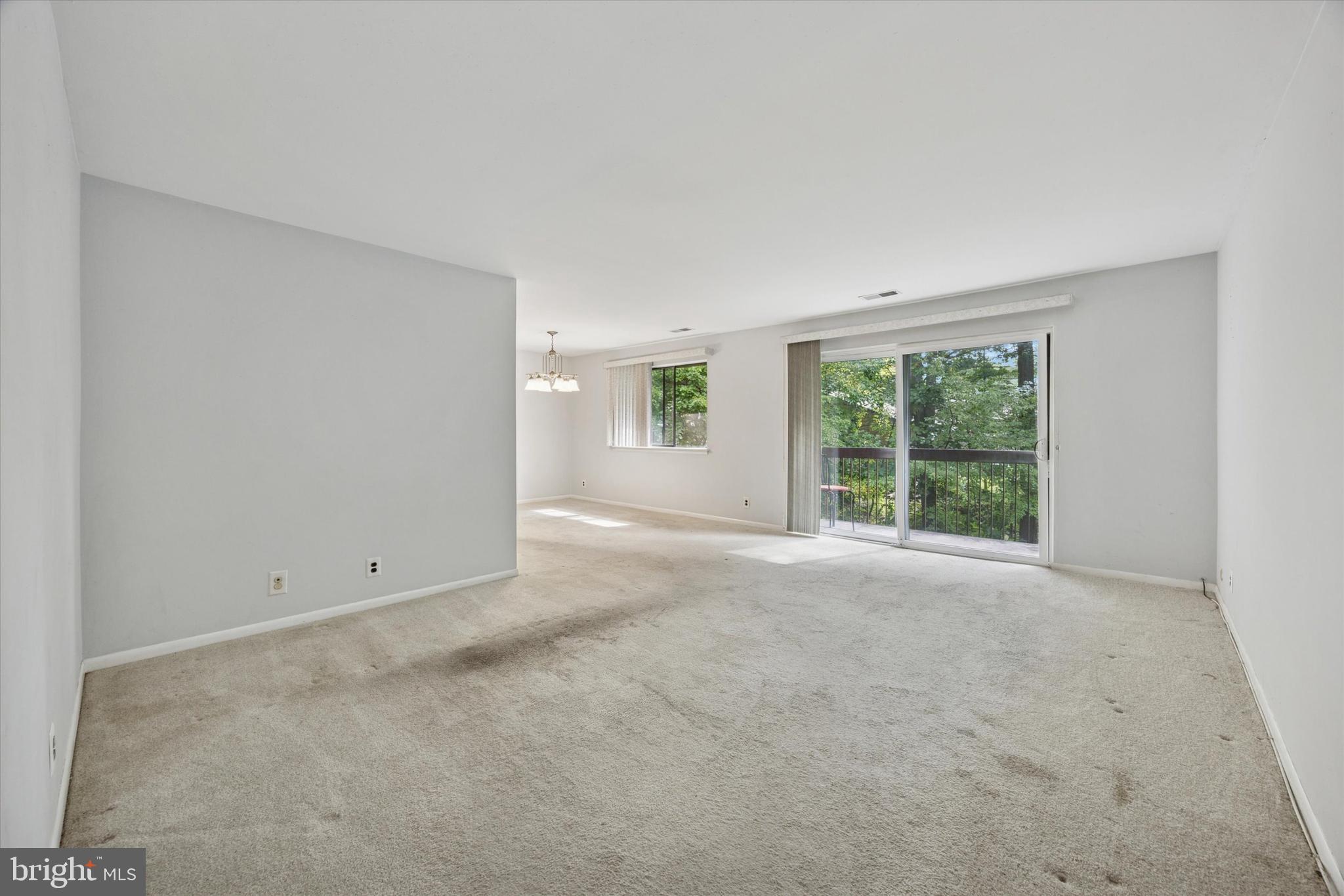 115 E KINGS HIGHWAY 444