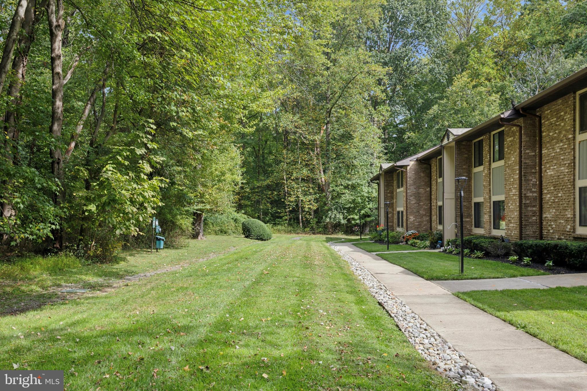 115 E KINGS HIGHWAY 444