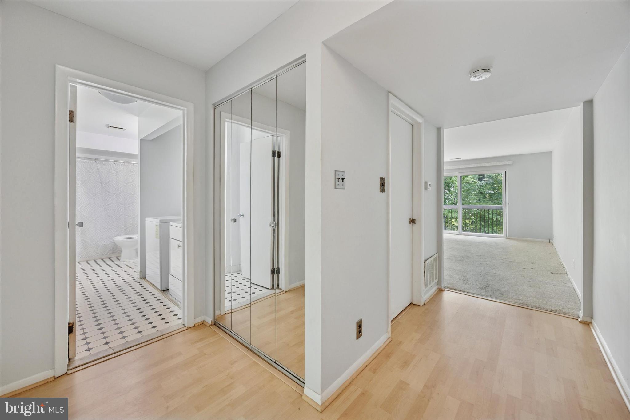 115 E KINGS HIGHWAY 444