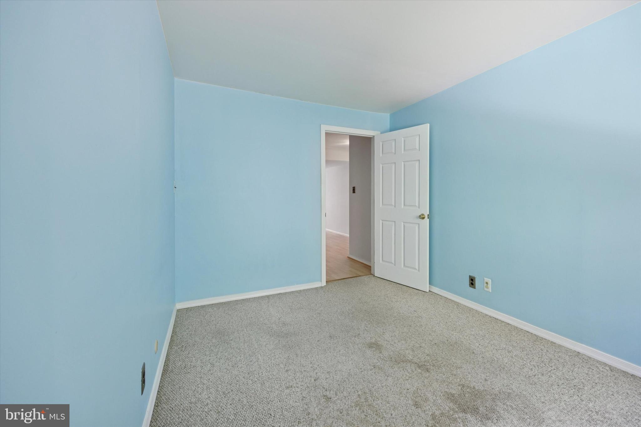 115 E KINGS HIGHWAY 444