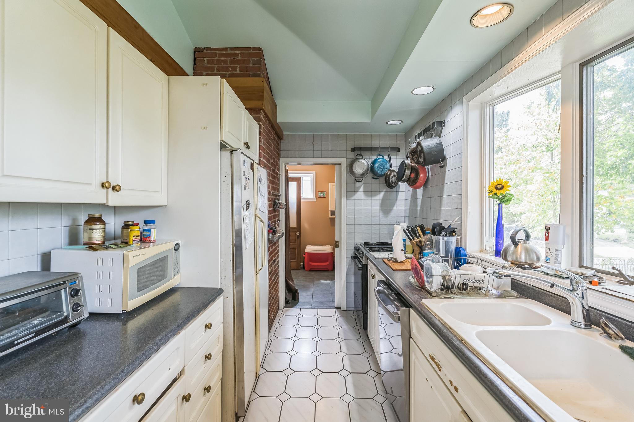 201 E MADISON AVENUE