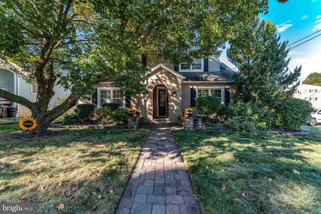 519 CEDAR AVENUE