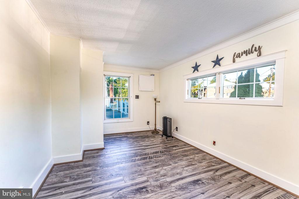 519 CEDAR AVENUE