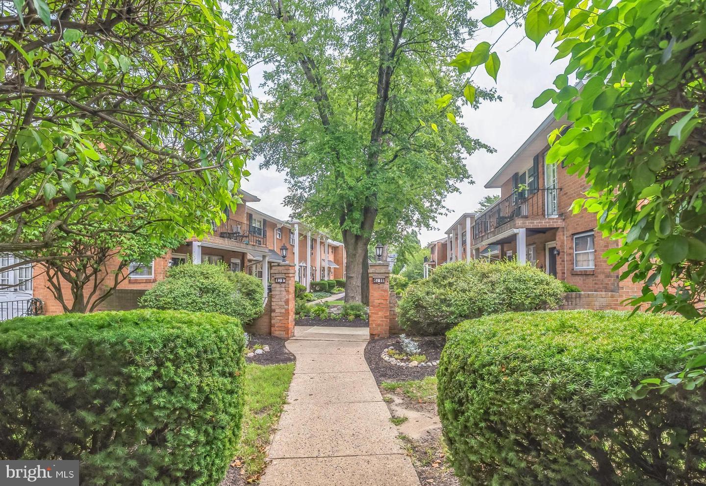 340 WOODLAWN TERRACE G4