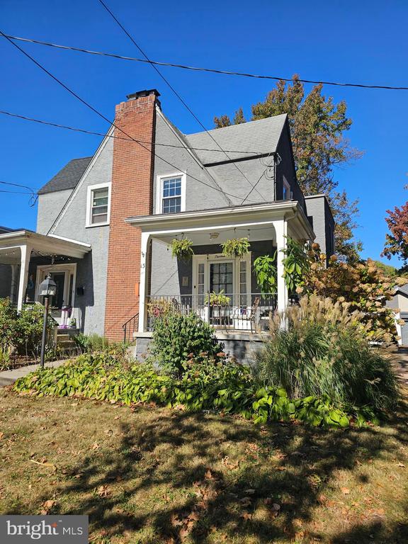 13 STOKES AVENUE