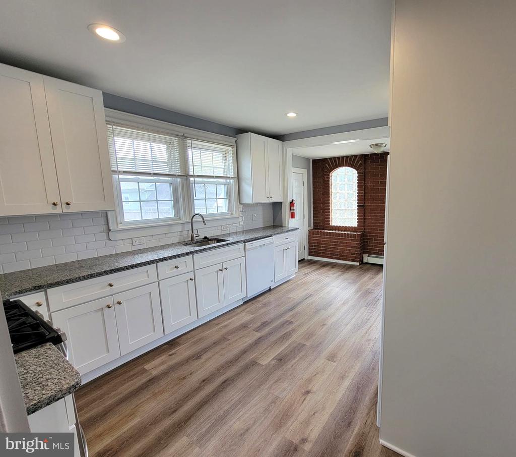 184 KENDALL BOULEVARD 1ST FLOOR